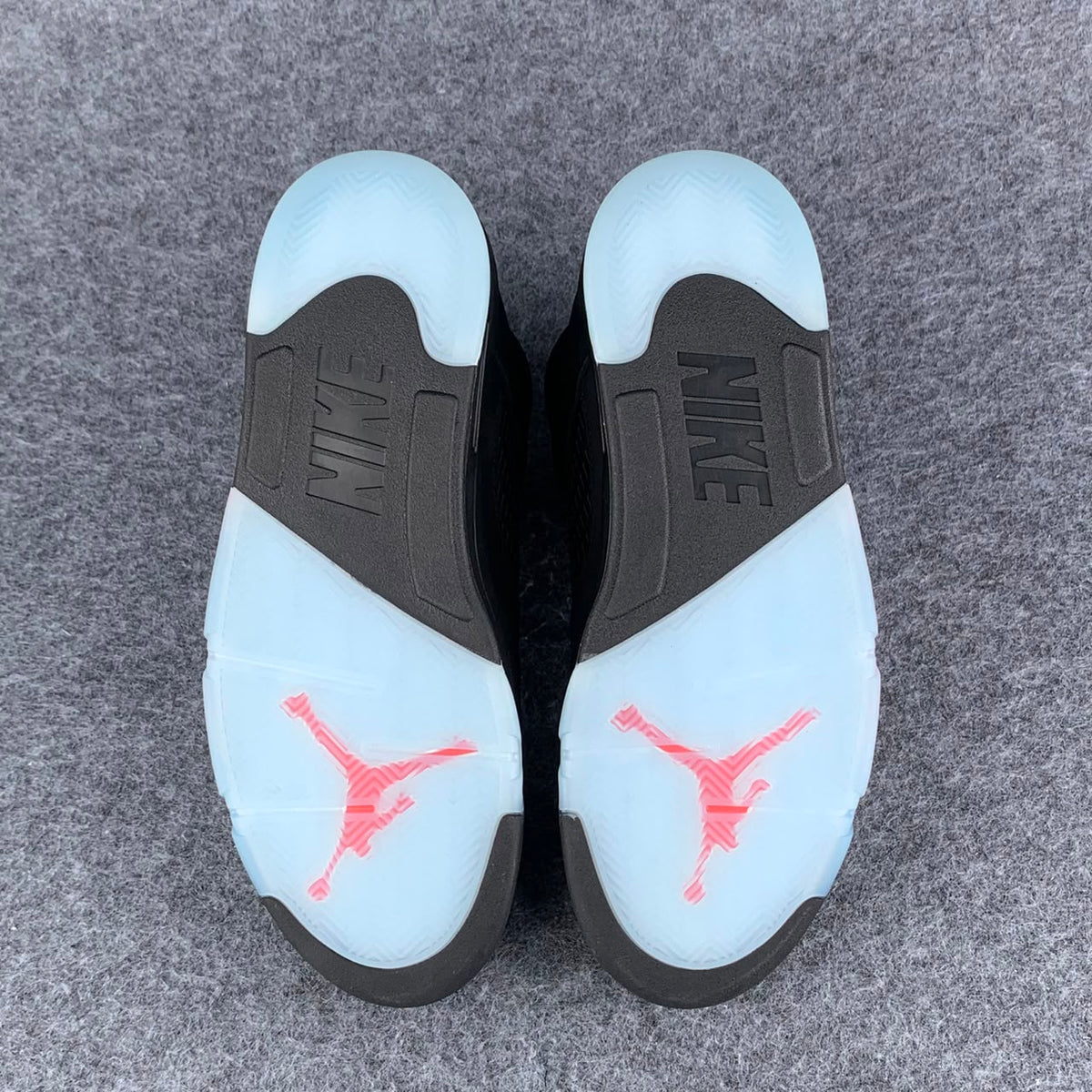 (Early Look) Air Jordan 5 Retro 'Halloween'