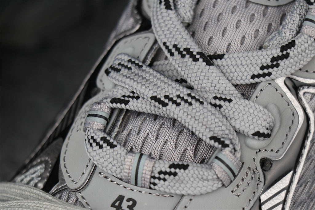 Balenciaga Wmns 3XL Sneaker 'Worn-Out - Grey'