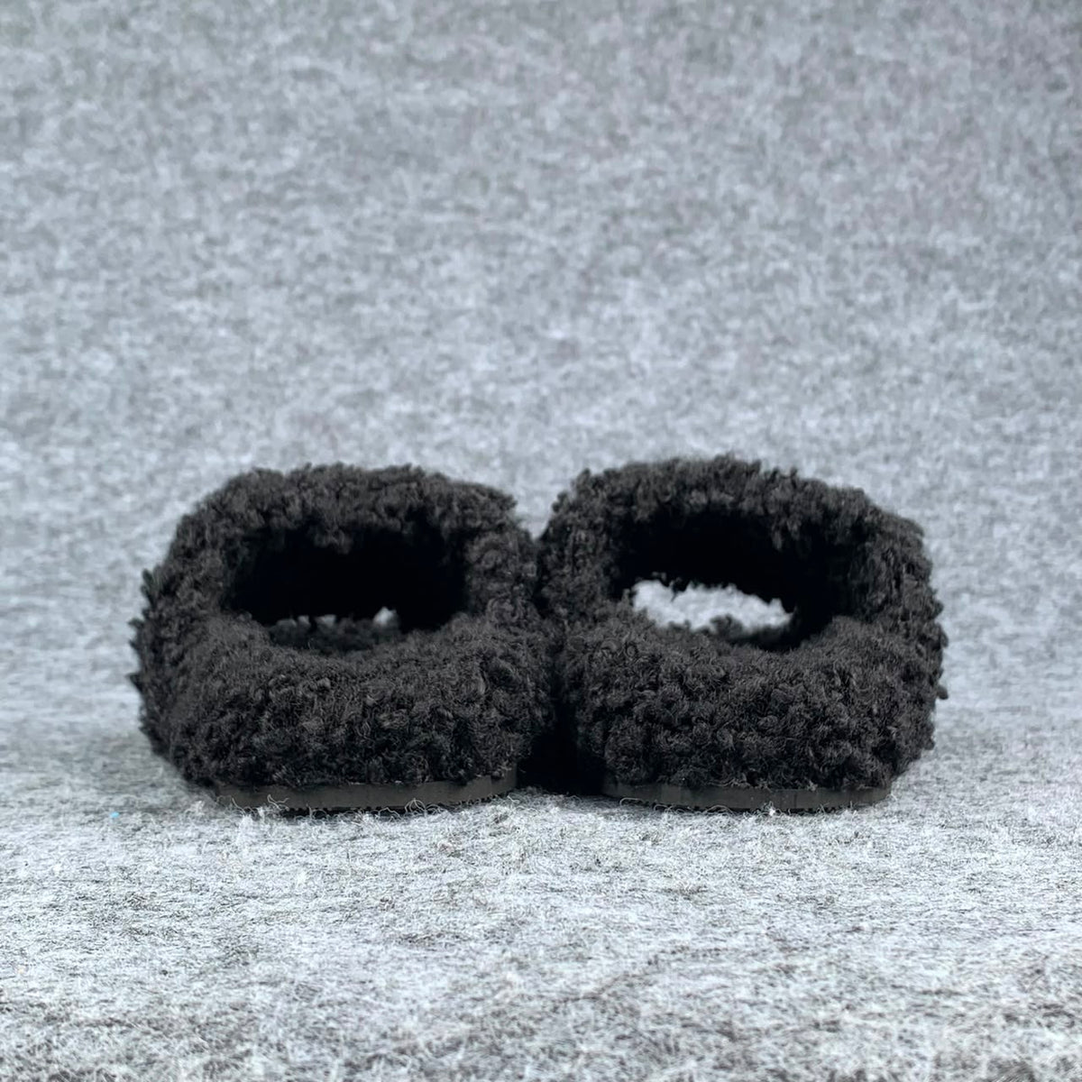Balenciaga Wmns Furry Slides 'Black Red'