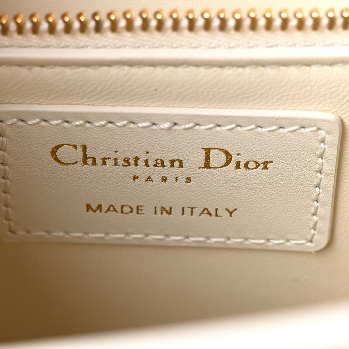 Box Calfskin 30 Montaigne Flap Bag Latte
