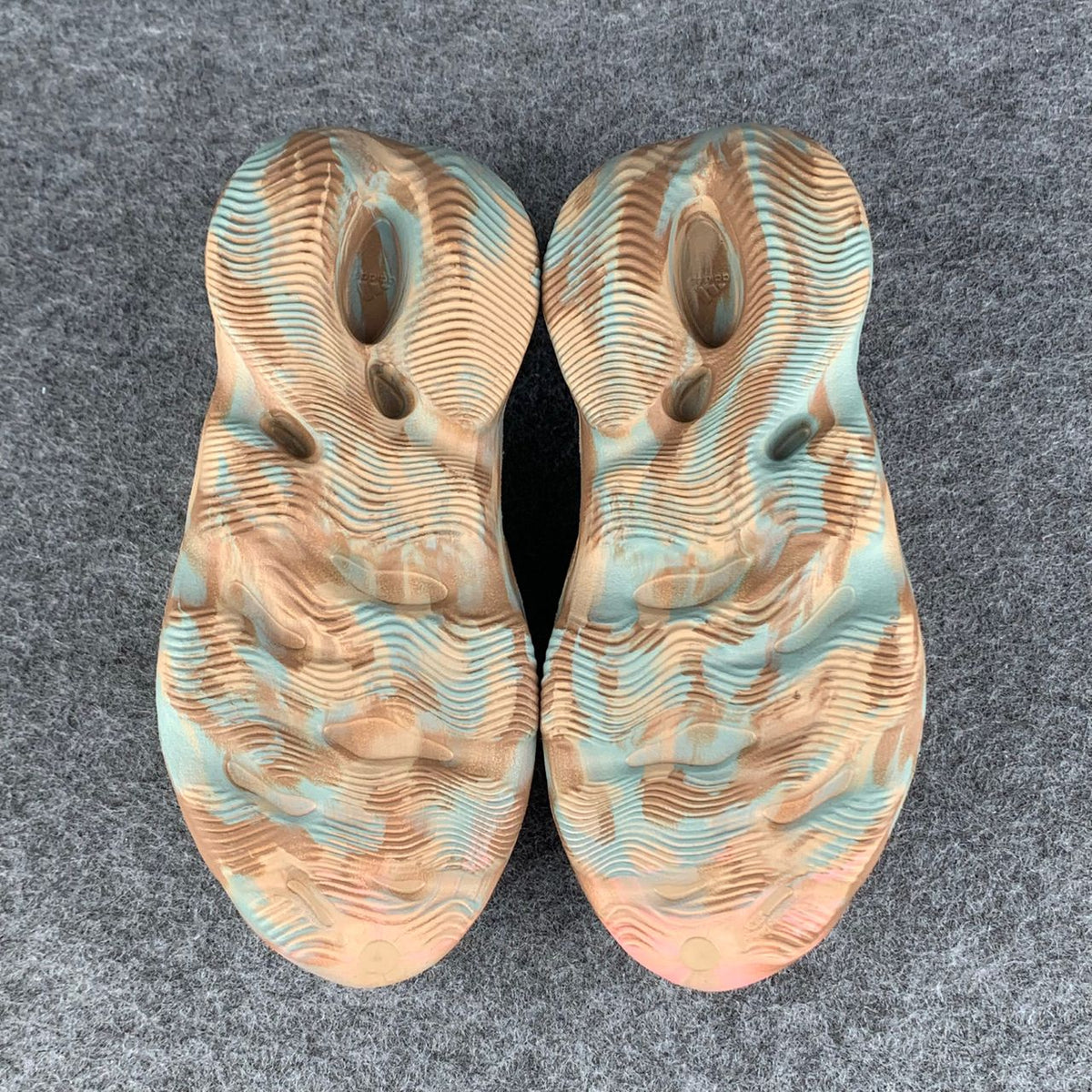 Yeezy Foam Runner 'MX Sand Grey'