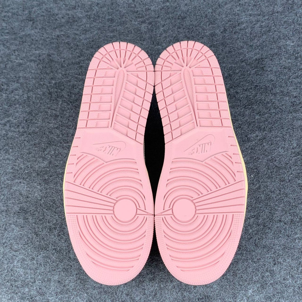 Travis Scott x Air Jordan 1 Low OG SP 'Sail Shy Pink'