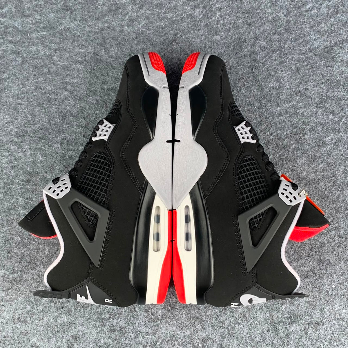 Air Jordan 4 Retro OG 'Bred' 2026