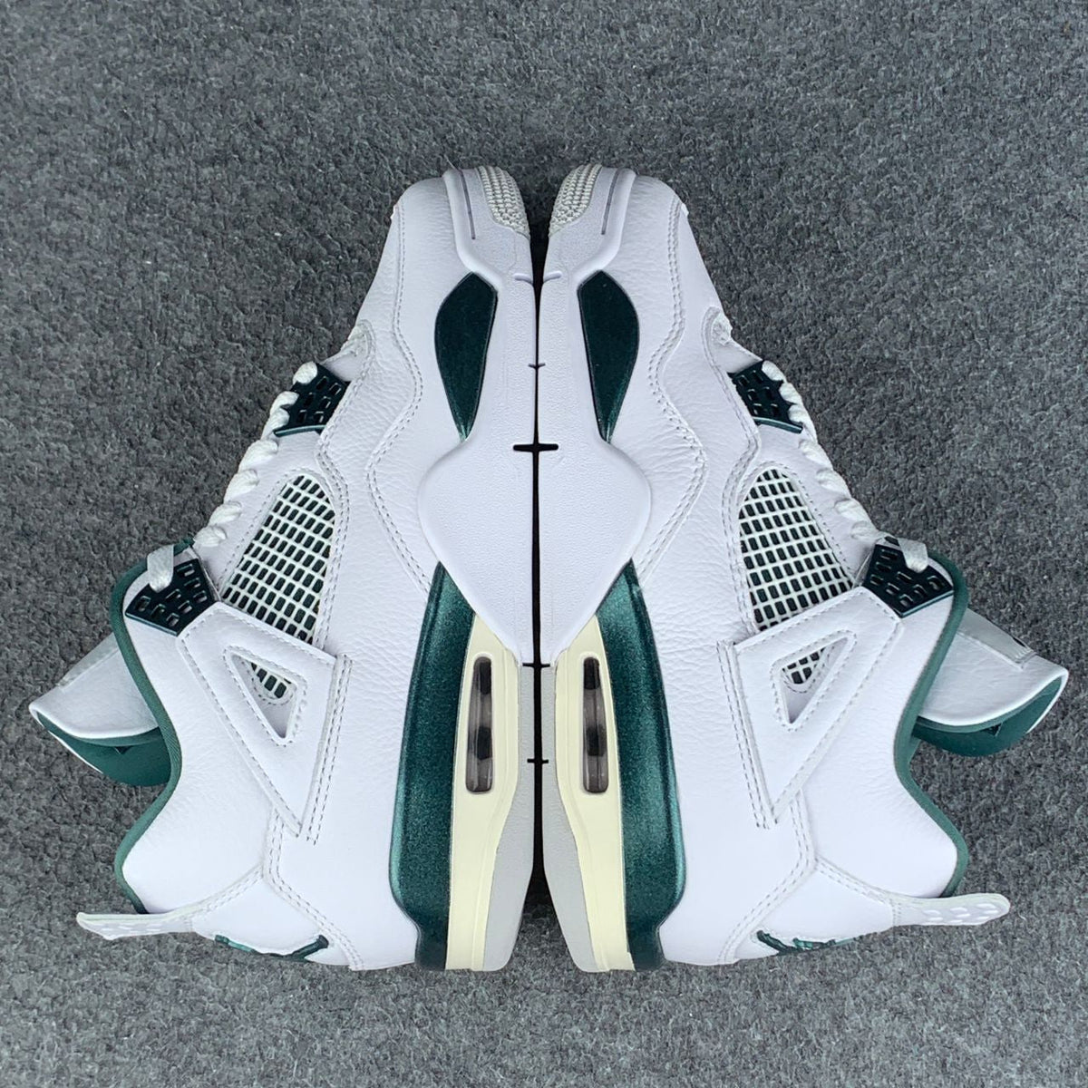 Air Jordan 4 Retro 'Oxidized Green'