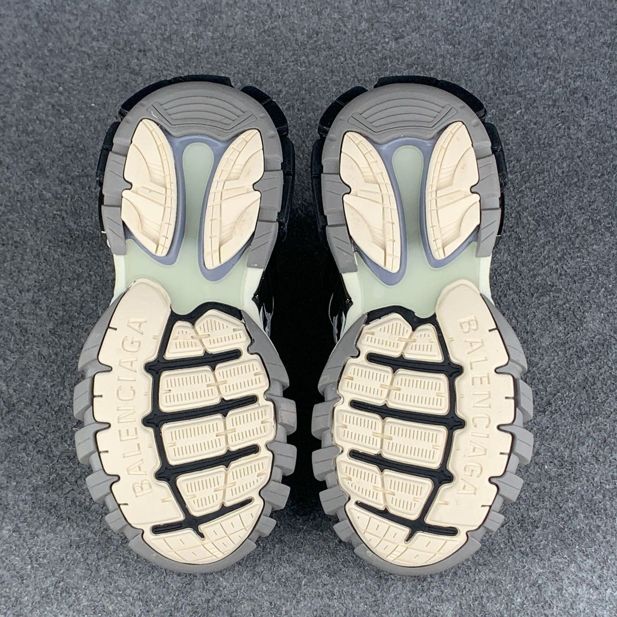 Balenciaga Track.2 Trainer 'Black White'