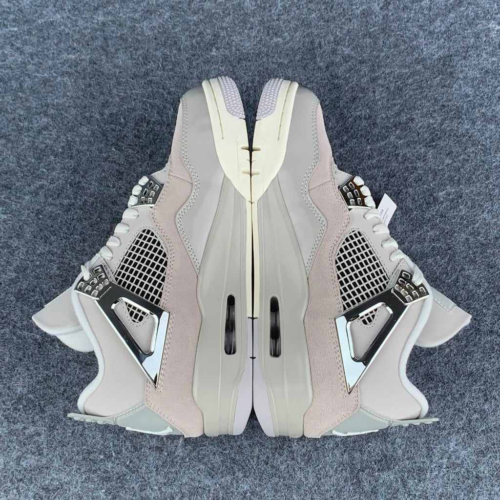 Wmns Air Jordan 4 Retro 'Frozen Moments'