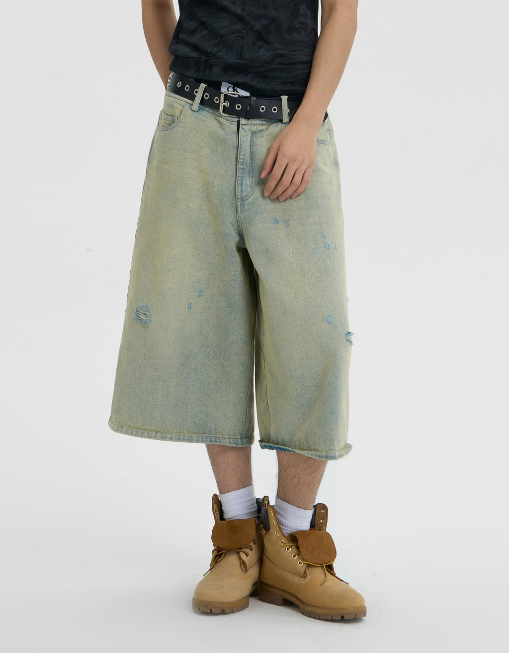 JHYQ Capri Cut Light Wash Denim Shorts