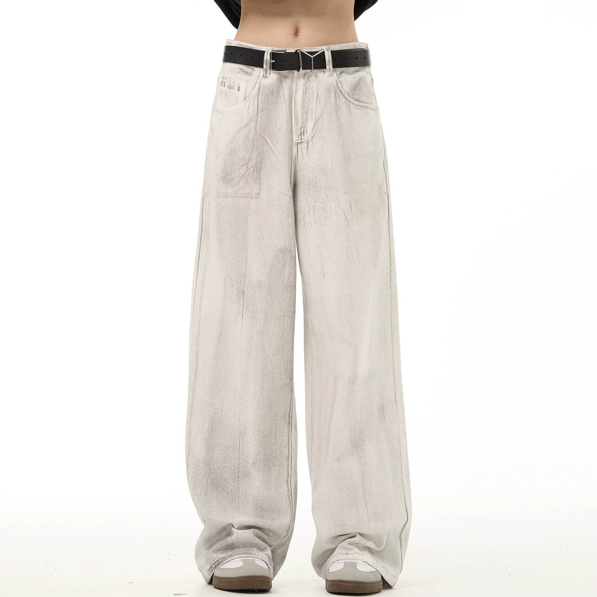 MADWITCH Suketchi Slightly Faded Jeans