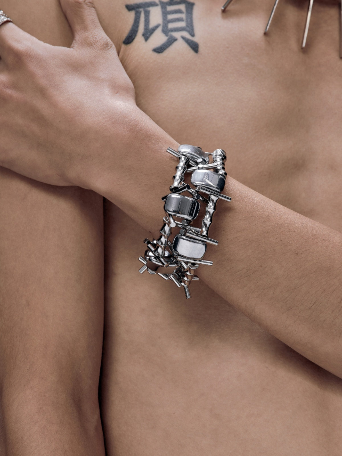 ILLuSoRy Specter’s Embrace Arm Band