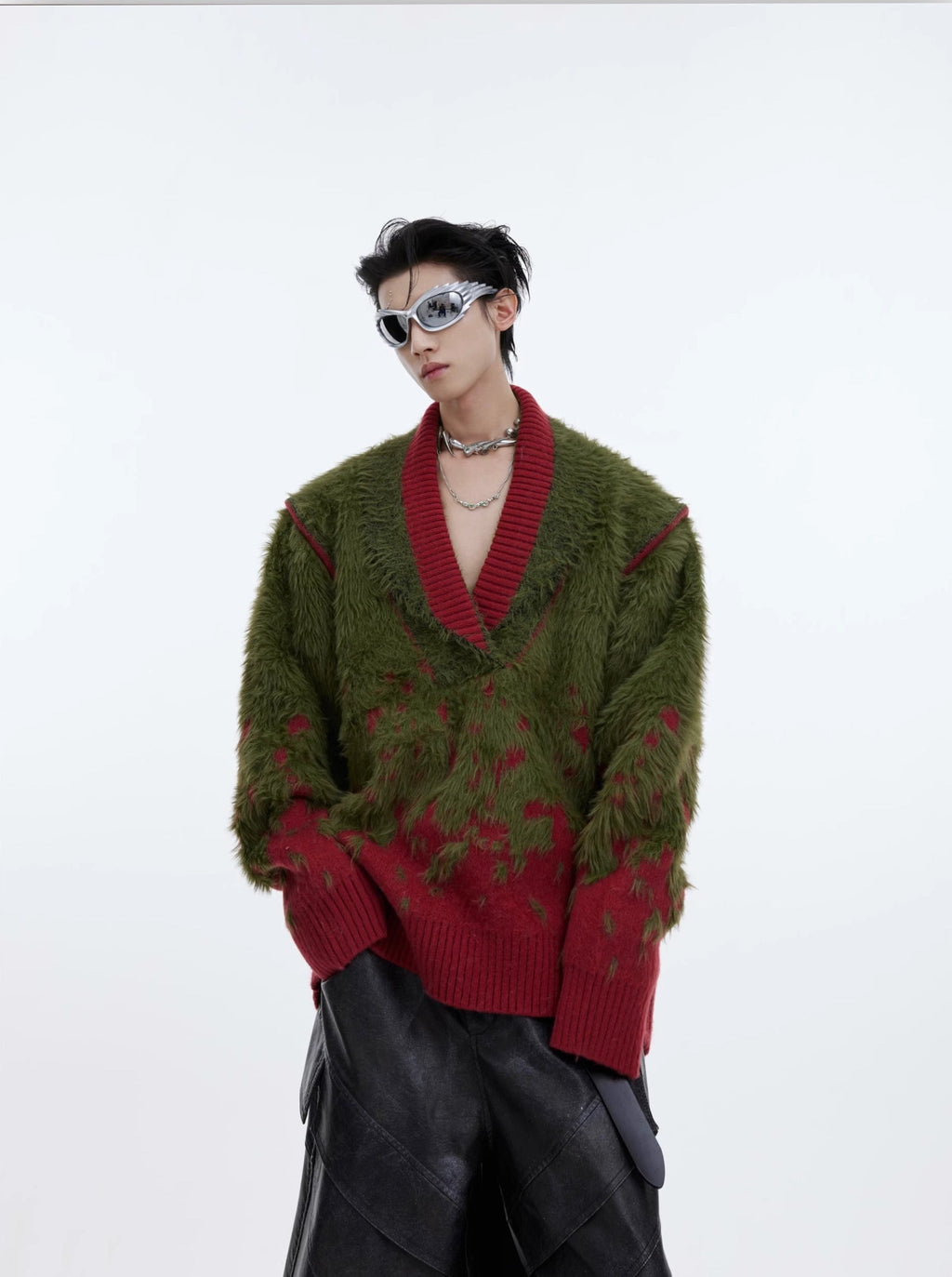 CulturE Contrast Textured V-Neck Sweater
