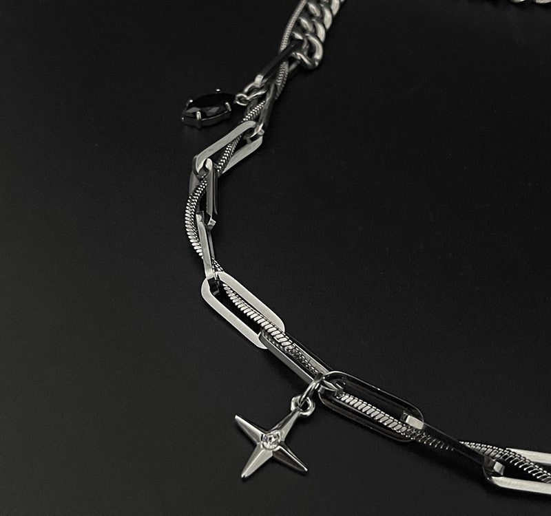 HEIMA Star Spike Necklace