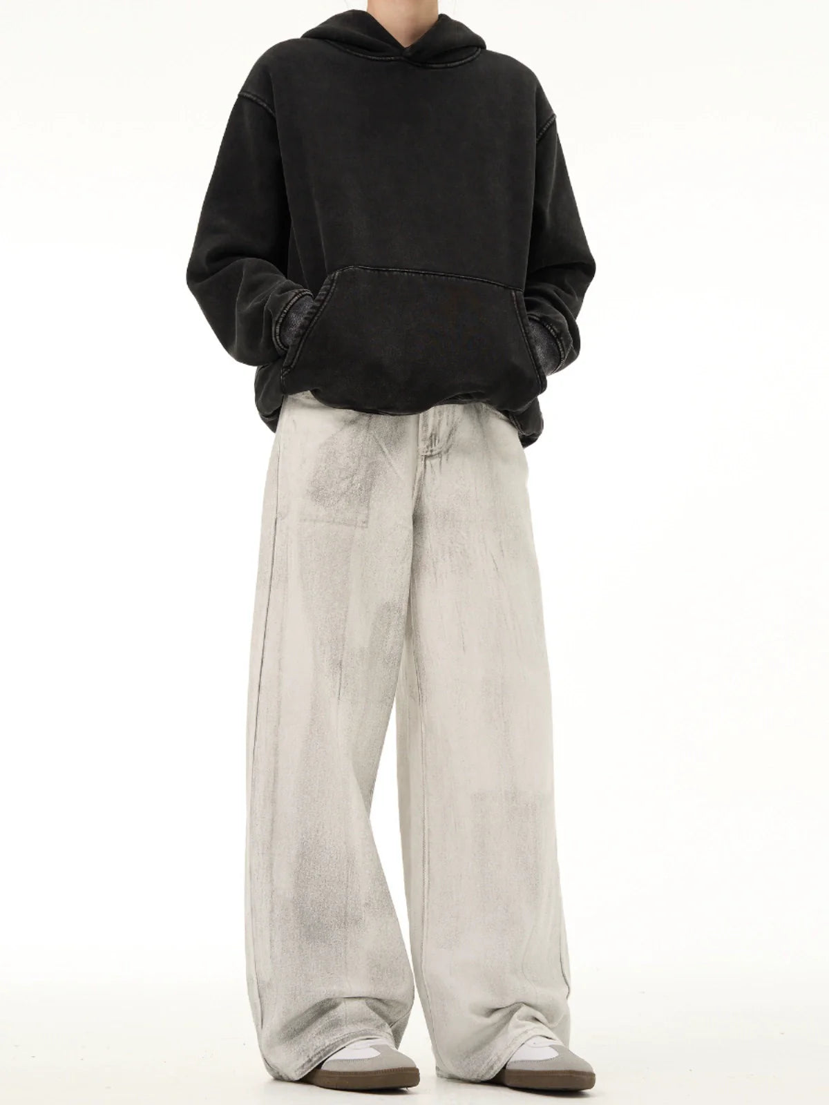 MADWITCH Suketchi Slightly Faded Jeans