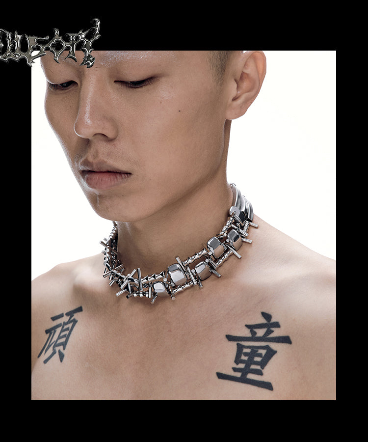 ILLuSoRy Specters Embrace Necklace