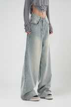 Loose Fit Boyfriend Jeans – Light Wash Denim