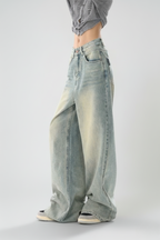 Loose Fit Boyfriend Jeans – Light Wash Denim