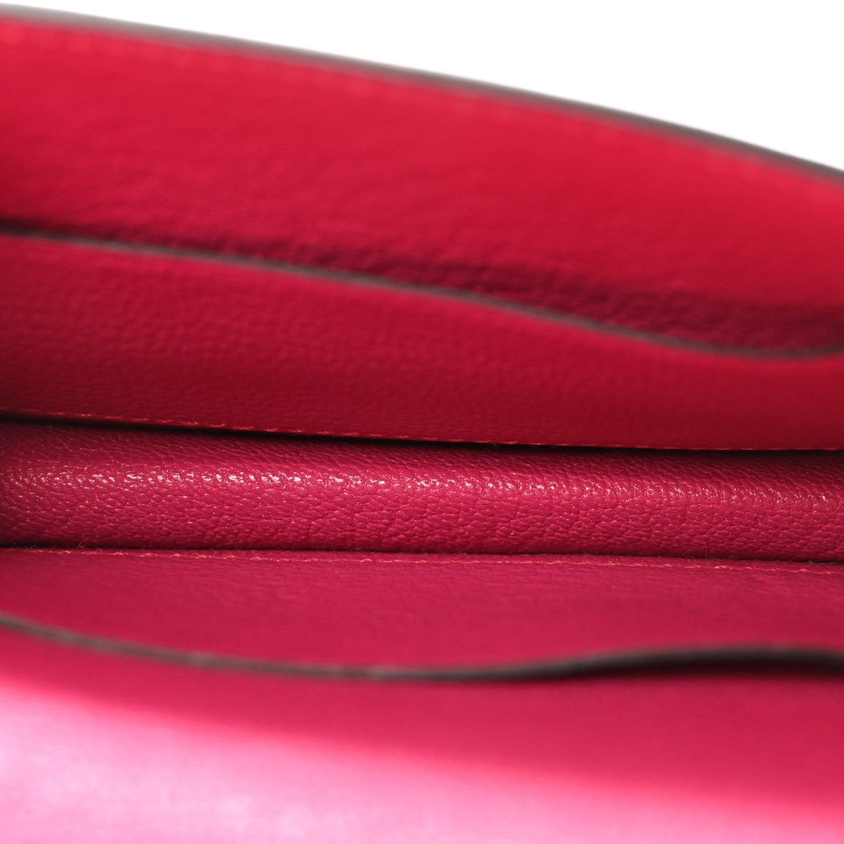 Chevre Mysore Roulis Slim Wallet Rose Shocking