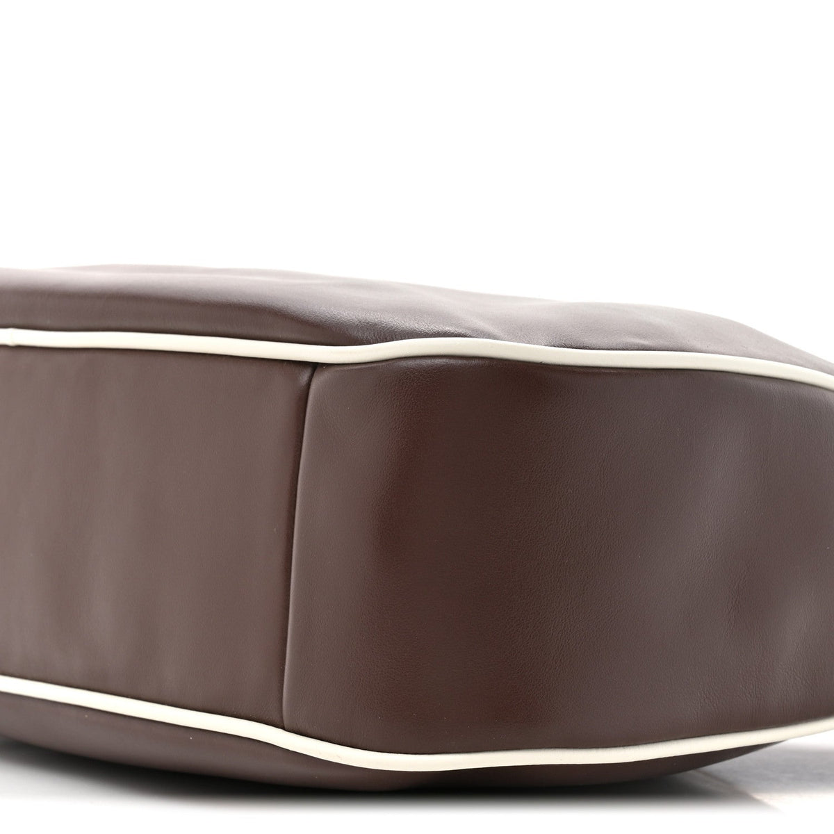 Calfskin Softy Piping Wander Hobo Radica