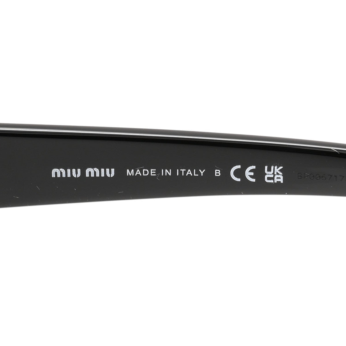 Acetate Oval Reverie Sunglasses SMU B09 Black