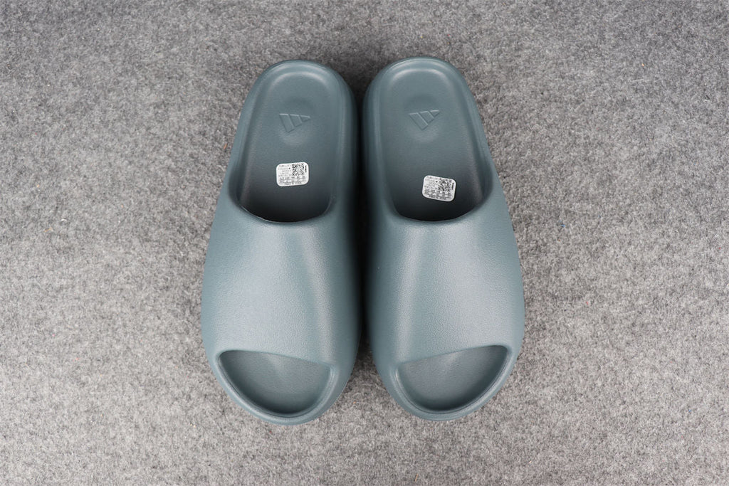 Yeezy Slides 'Slate Marine'