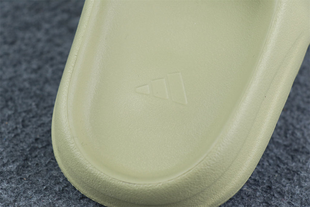 Yeezy Slides 'Resin'